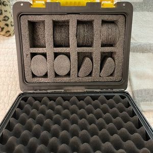 Invicta 8 watch dive case